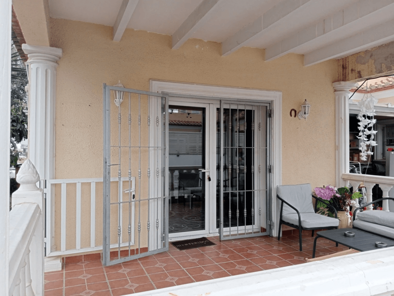 Maison mitoyenne de 2 chambres à Els Poblets.