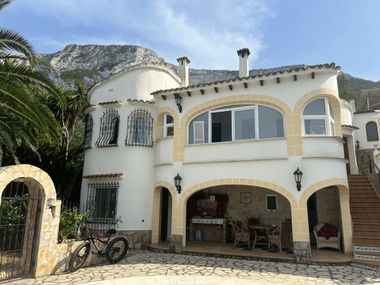 Chalet de 4 chambres avec vue sur la mer et le Montgó