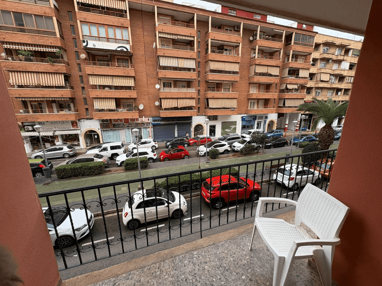 Piso de 4 habitaciones y 2 baños en el corazón de Denia.