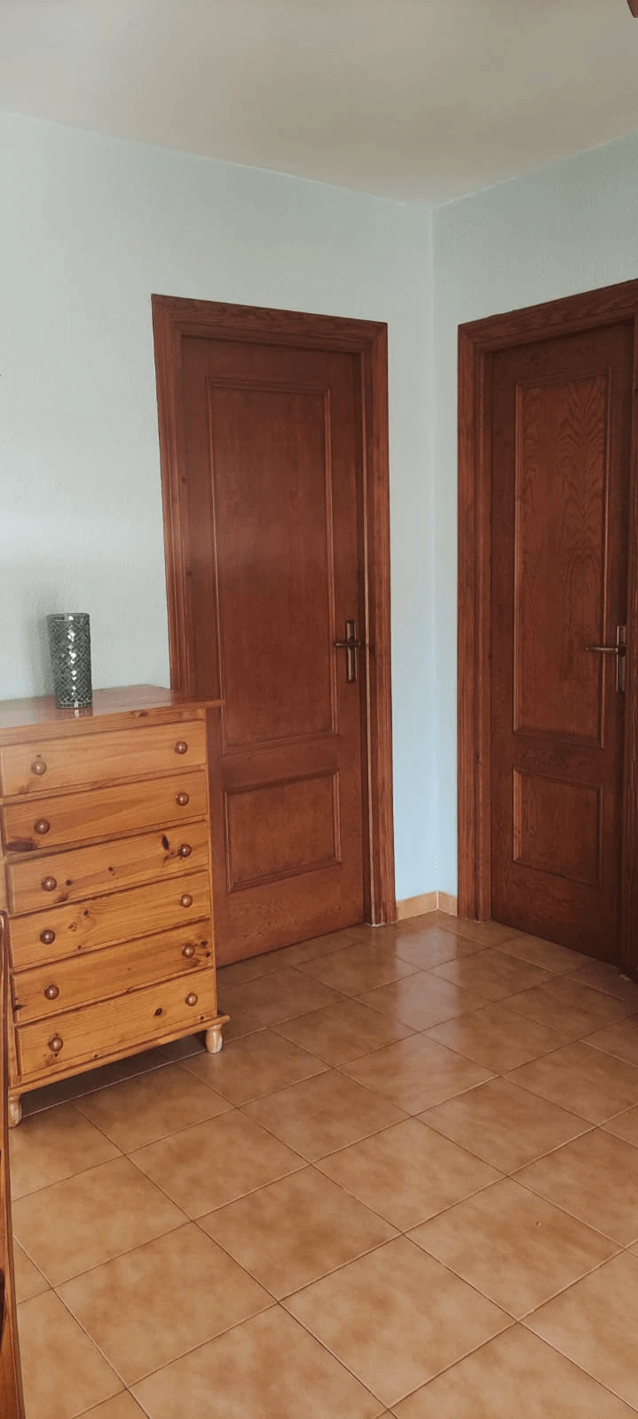 Adosado en planta baja de 1 habitación en Dénia.