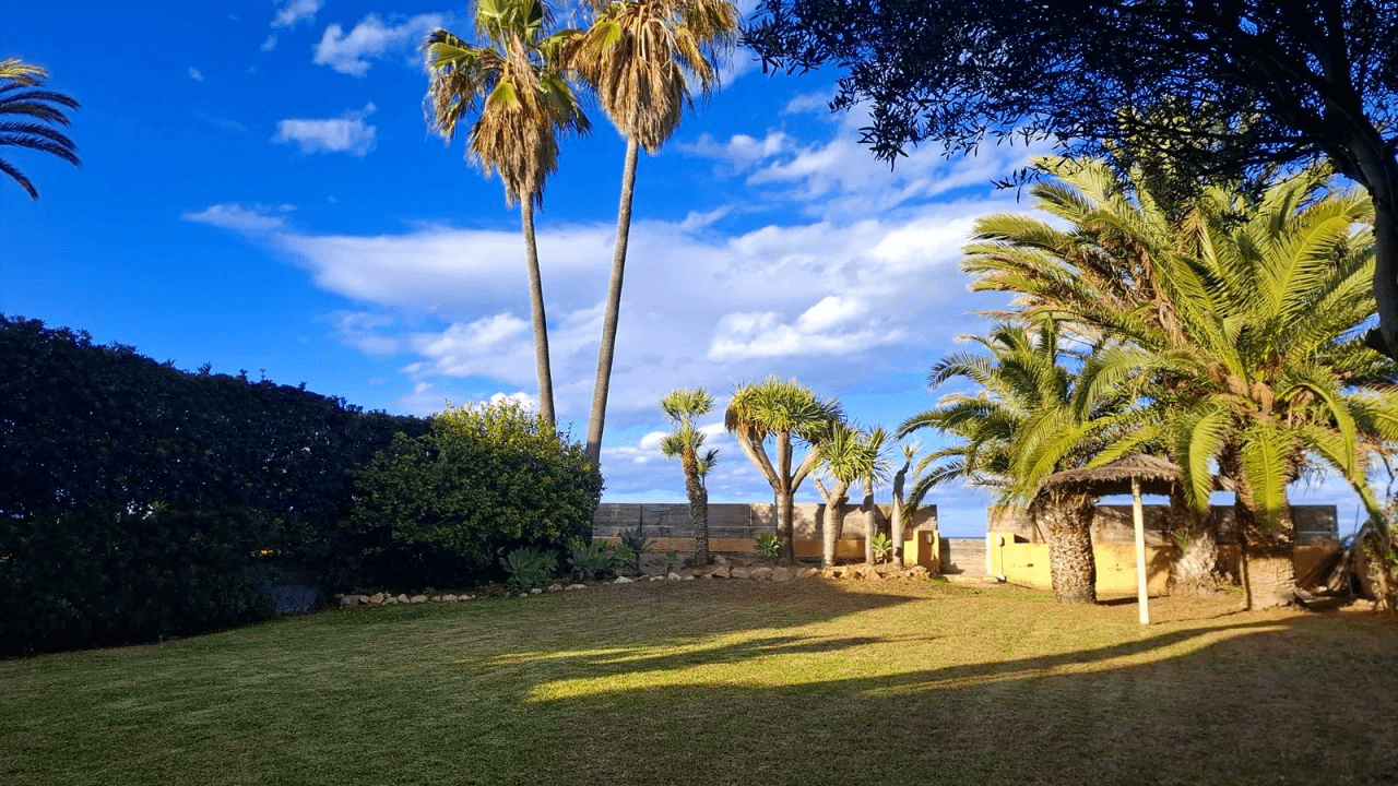 Chalet en primera línea de playa