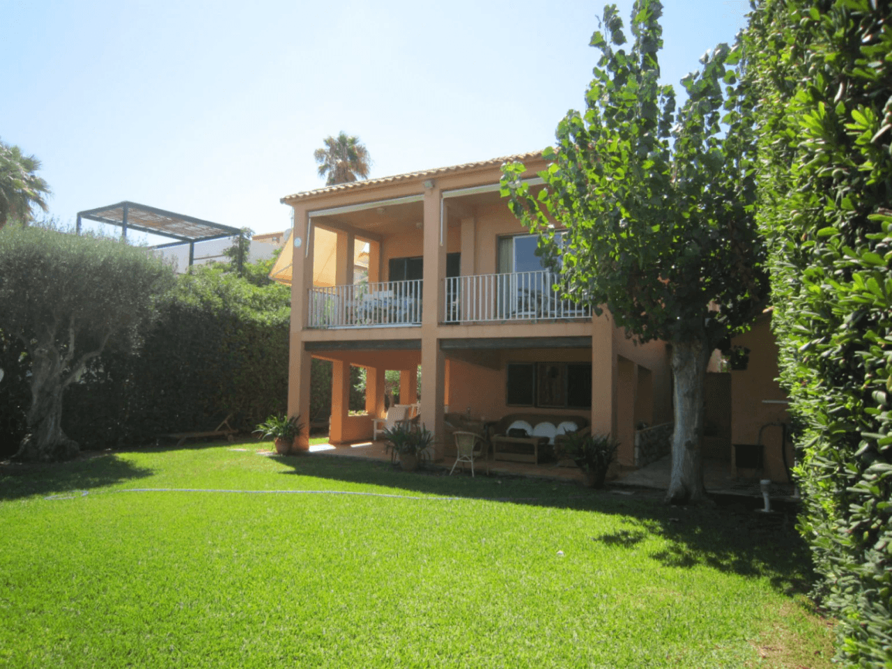 Chalet en primera línea de playa