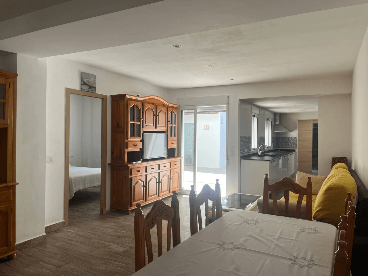 Piso en planta baja con terraza y 3 habitaciones en Orba