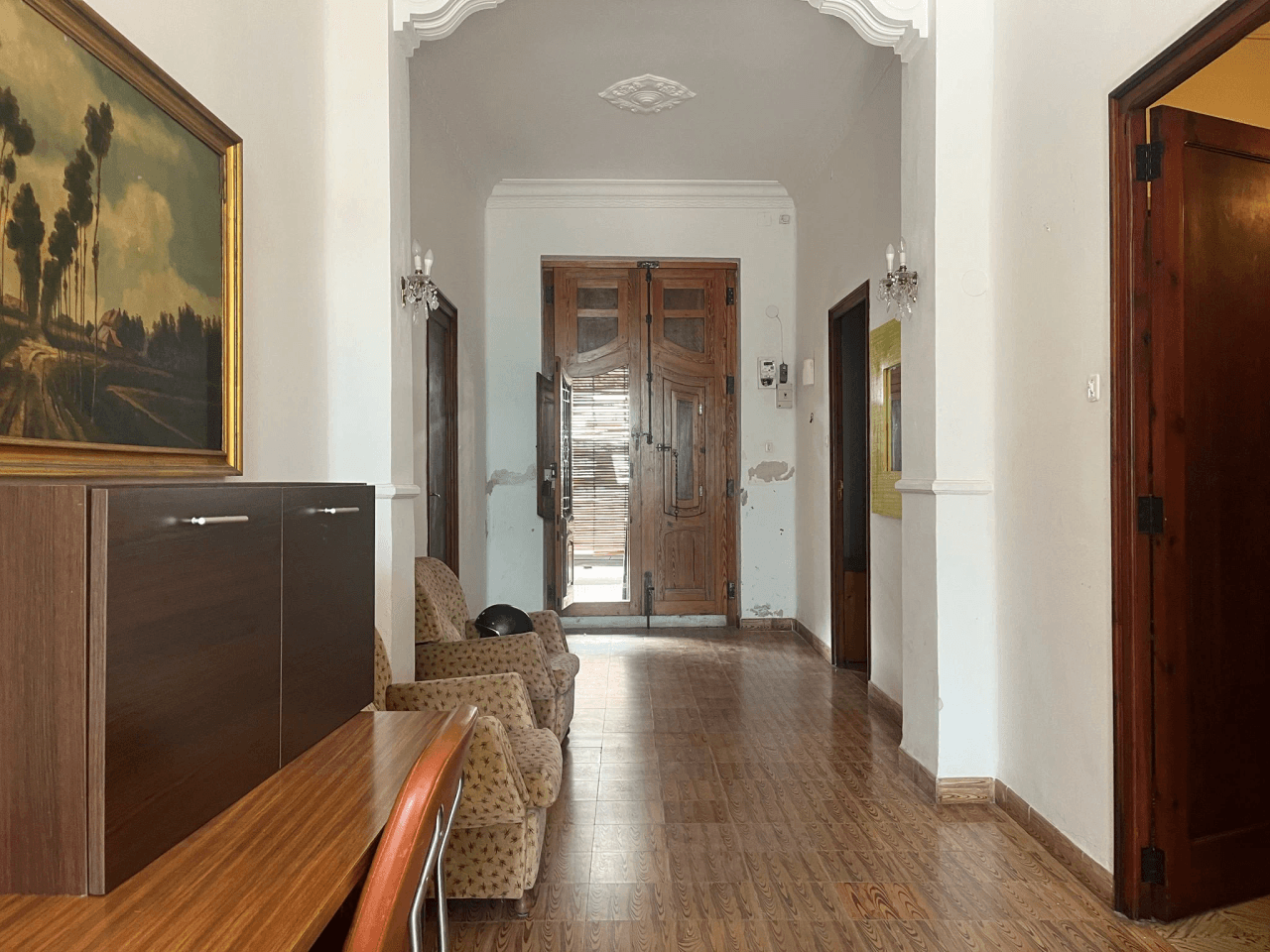 Conjunto único con casa de pueblo, nave y piso independiente con vistas a Segaria en El Verger