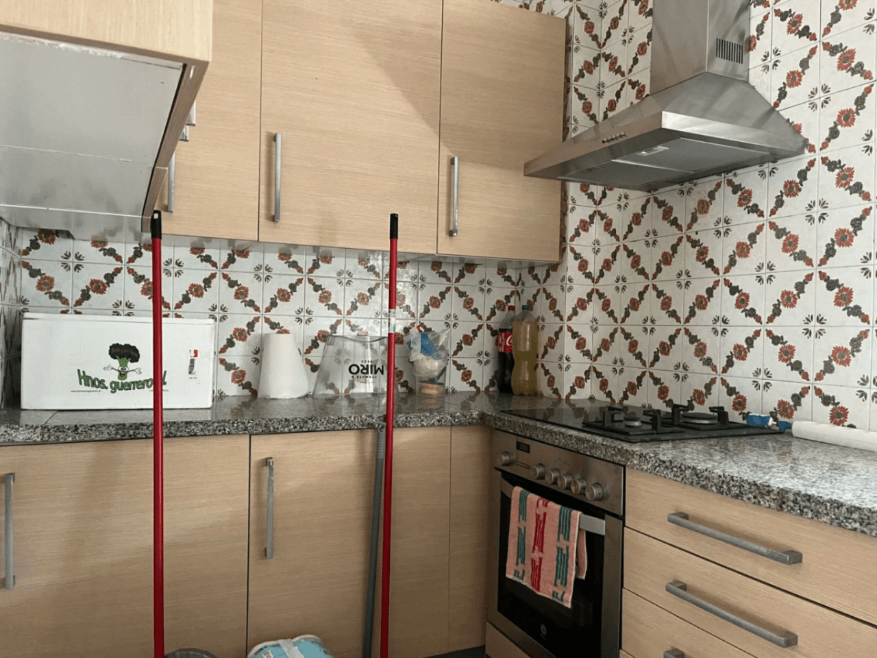 Conjunto único con casa de pueblo, nave y piso independiente con vistas a Segaria en El Verger