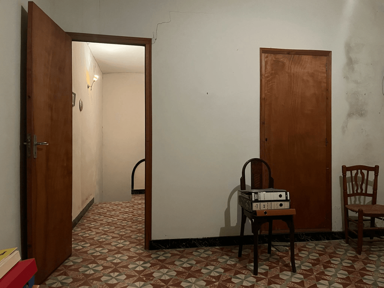Conjunto único con casa de pueblo, nave y piso independiente con vistas a Segaria en El Verger