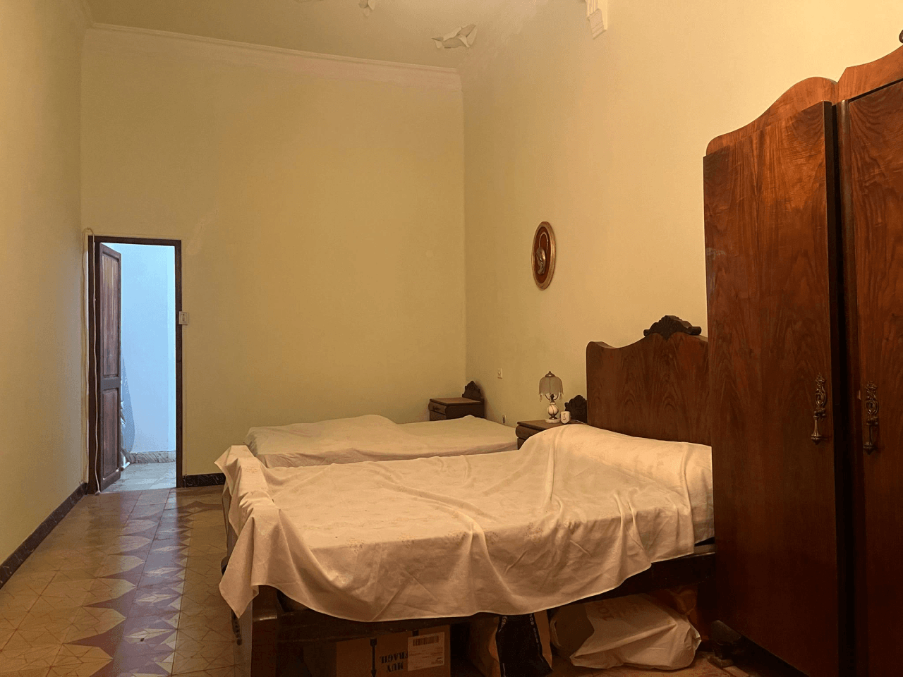 Conjunto único con casa de pueblo, nave y piso independiente con vistas a Segaria en El Verger