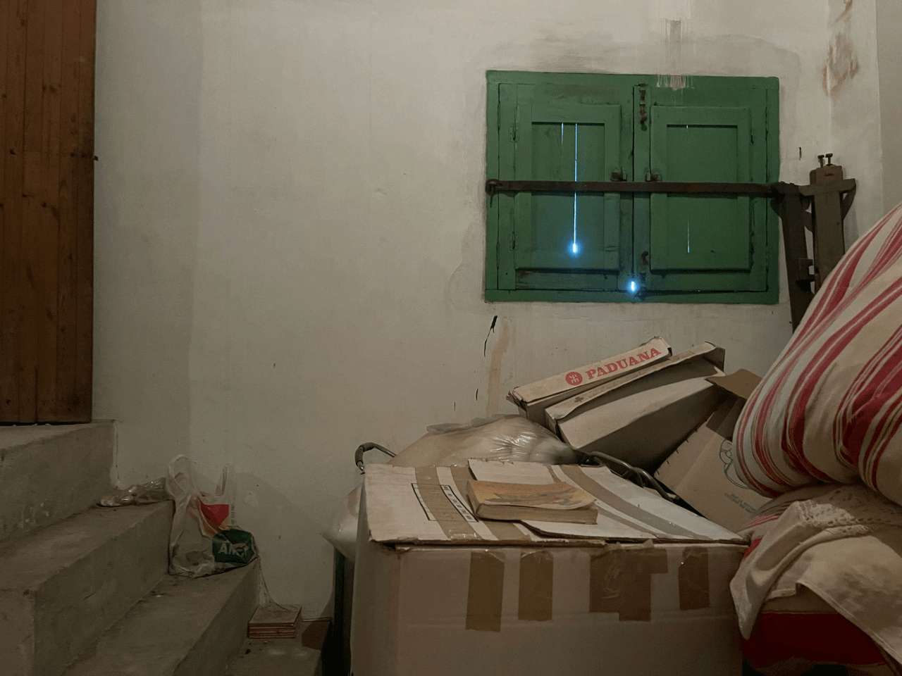 Conjunto único con casa de pueblo, nave y piso independiente con vistas a Segaria en El Verger