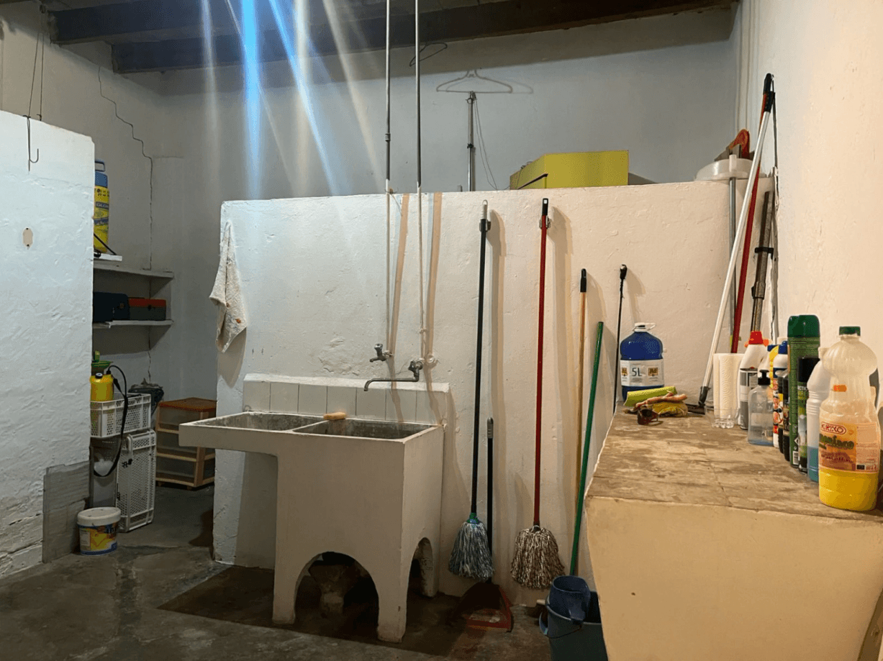 Conjunto único con casa de pueblo, nave y piso independiente con vistas a Segaria en El Verger