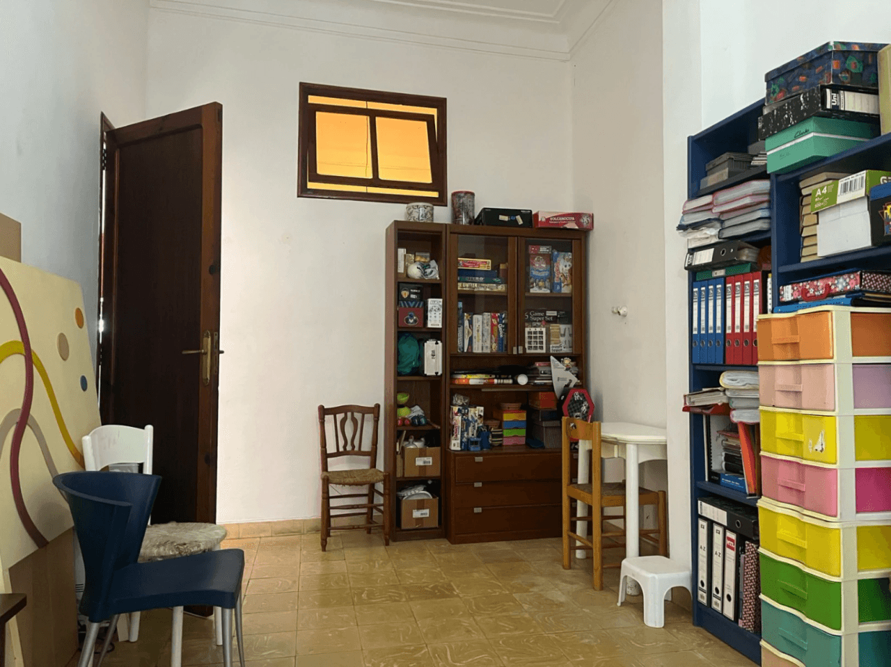 Conjunto único con casa de pueblo, nave y piso independiente con vistas a Segaria en El Verger