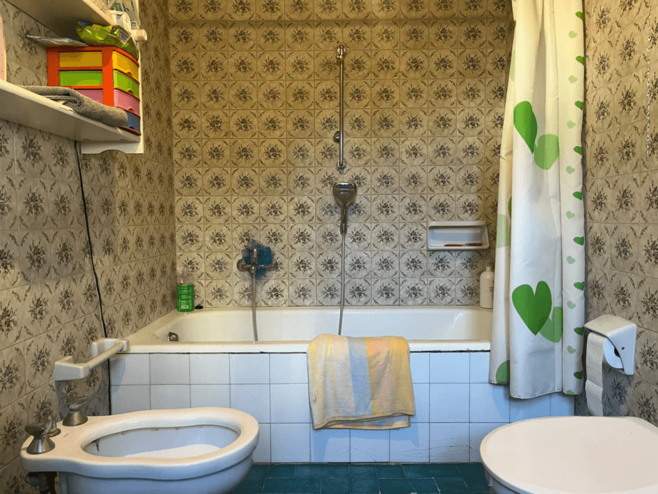 Conjunto único con casa de pueblo, nave y piso independiente con vistas a Segaria en El Verger