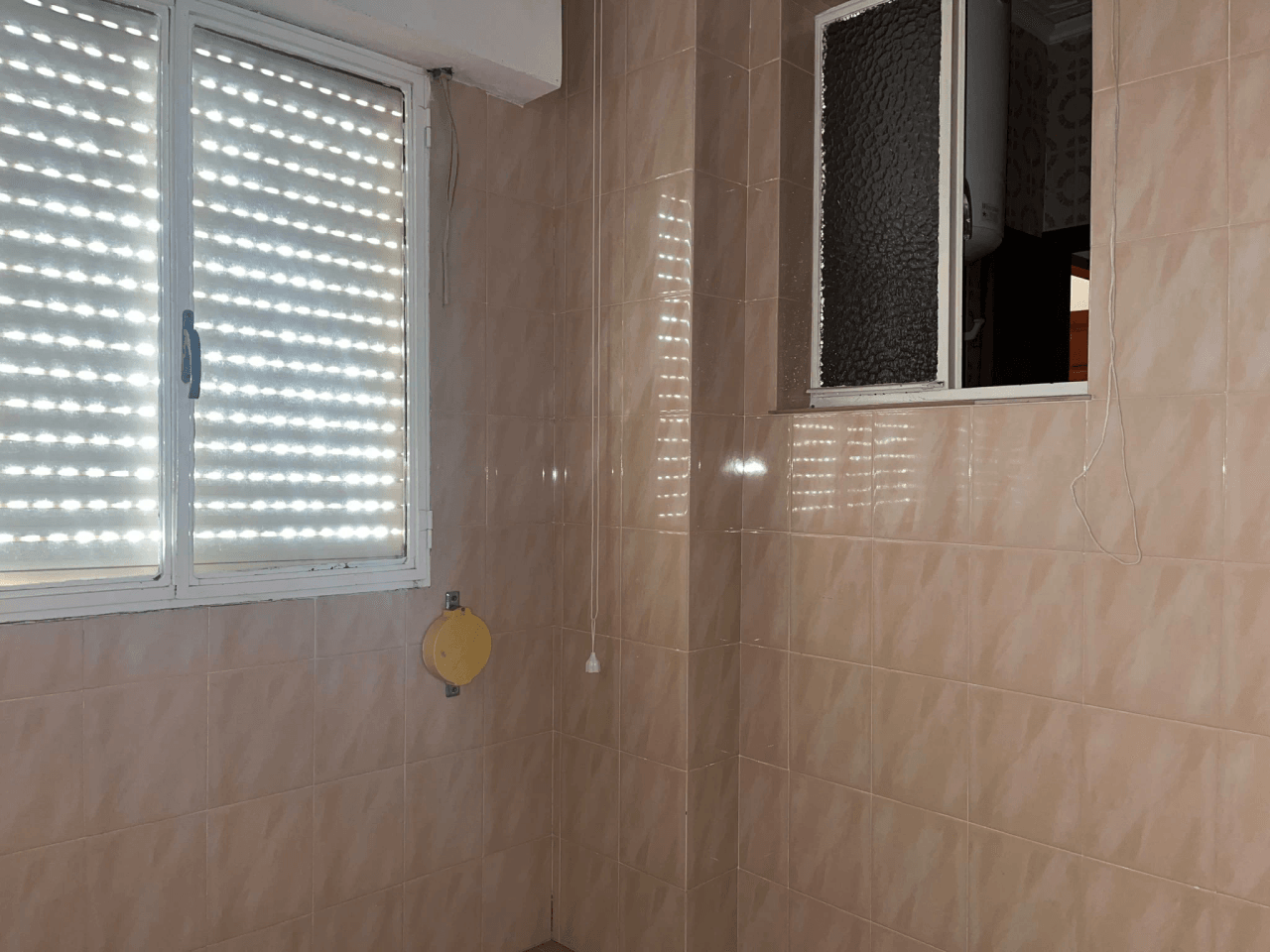 Conjunto único con casa de pueblo, nave y piso independiente con vistas a Segaria en El Verger