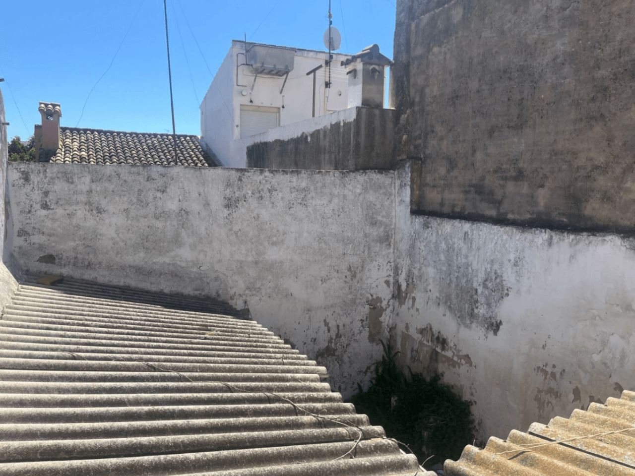 Casa de pueblo con gran potencial en pleno centro de El Verger.