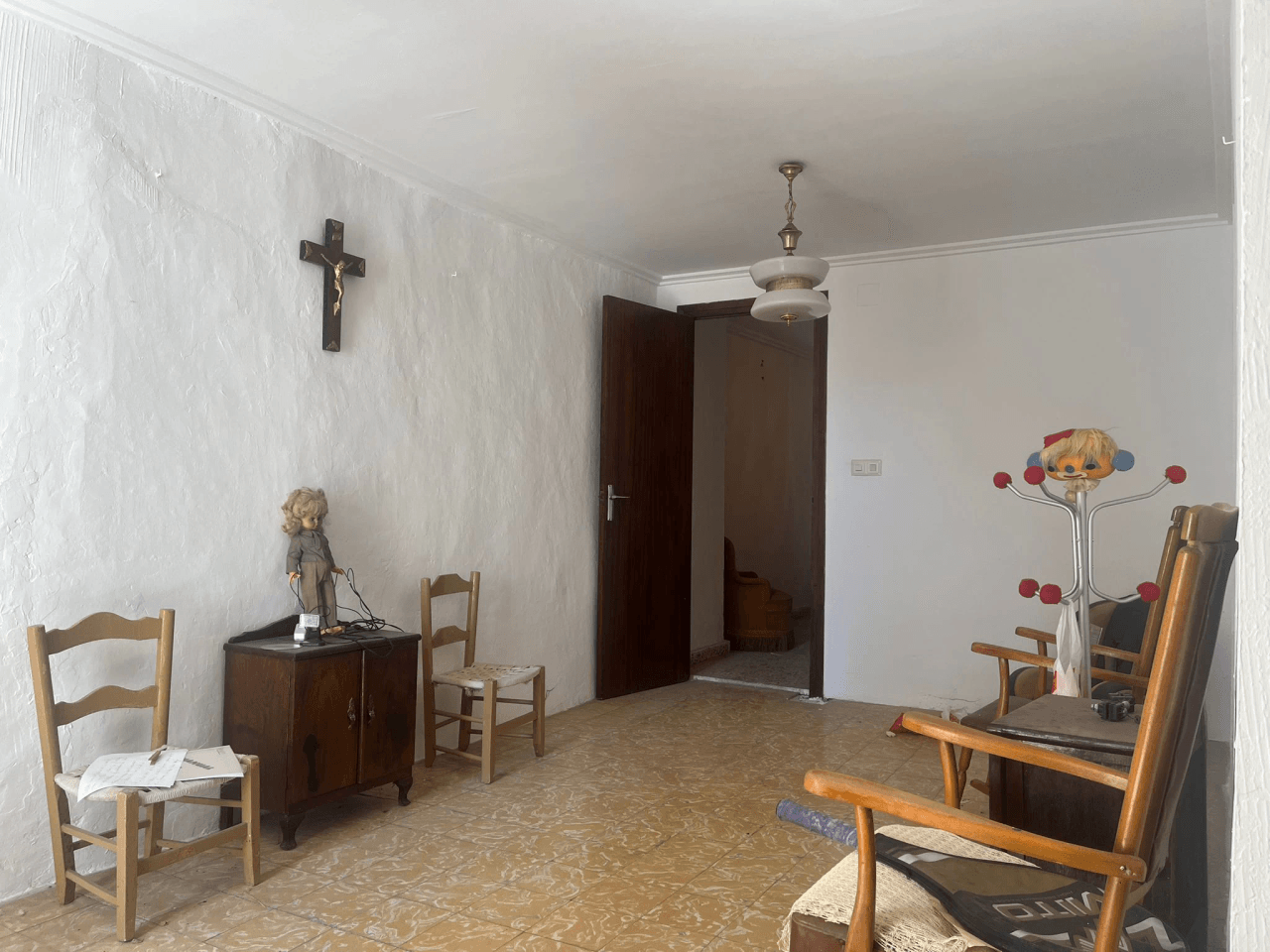 Casa de pueblo con gran potencial en pleno centro de El Verger.