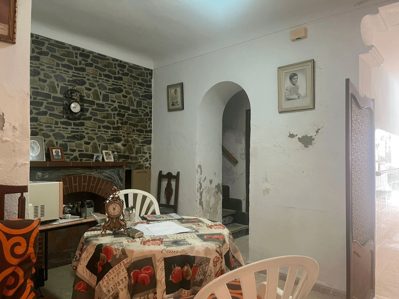 Casa de pueblo con gran potencial en pleno centro de El Verger.
