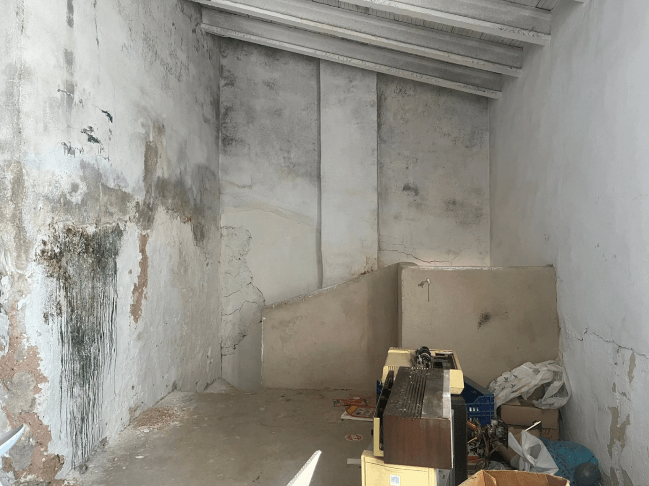 Casa de pueblo con gran potencial en pleno centro de El Verger.