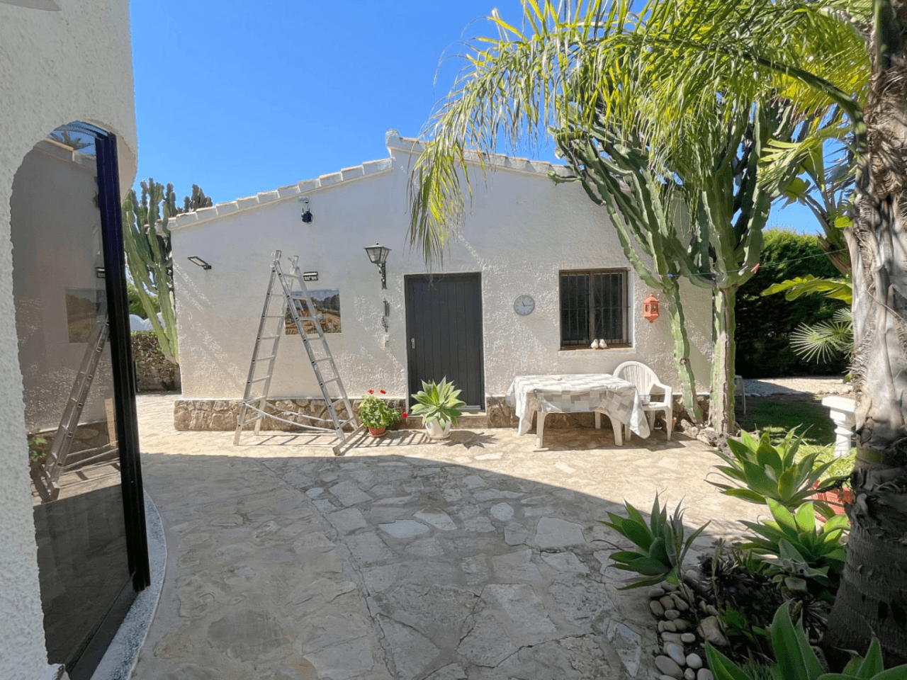 Chalet de 4 dormitorios y piscina en Els Poblets