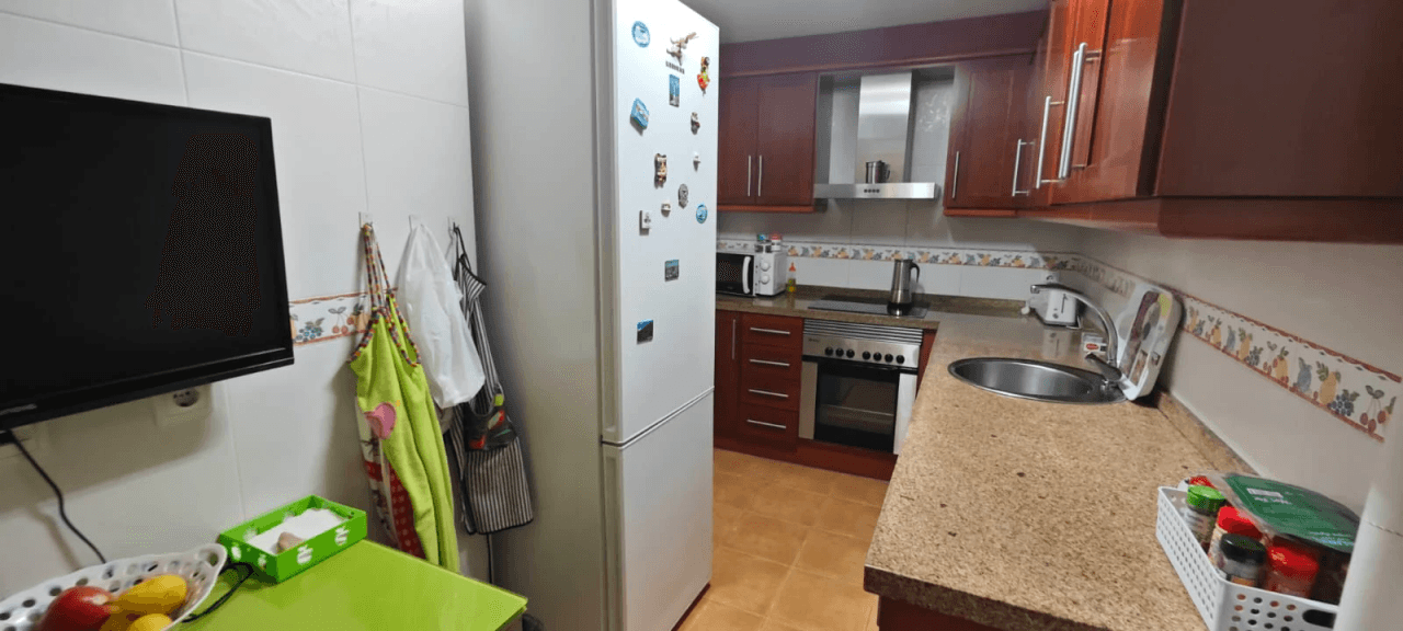 APARTAMENTO en la PLAZA en Plaza BENIDORM esquina/Avd. Miguel Hernandez