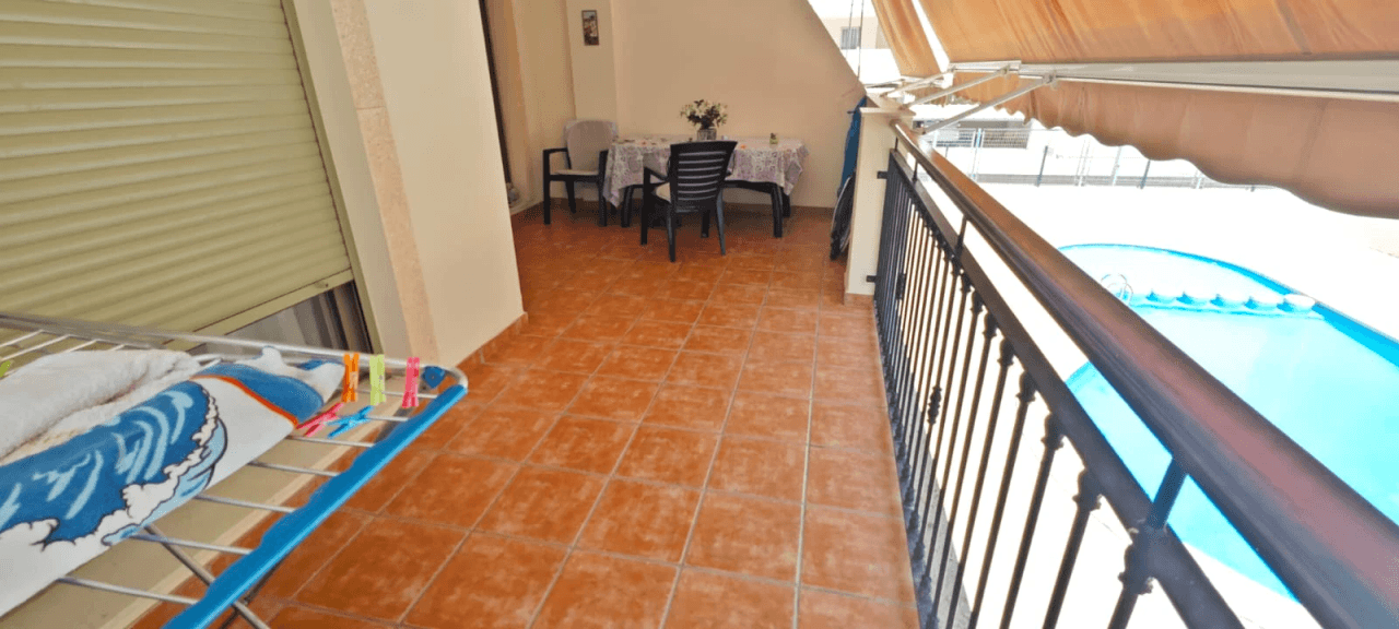 APARTAMENTO en la PLAZA en Plaza BENIDORM esquina/Avd. Miguel Hernandez