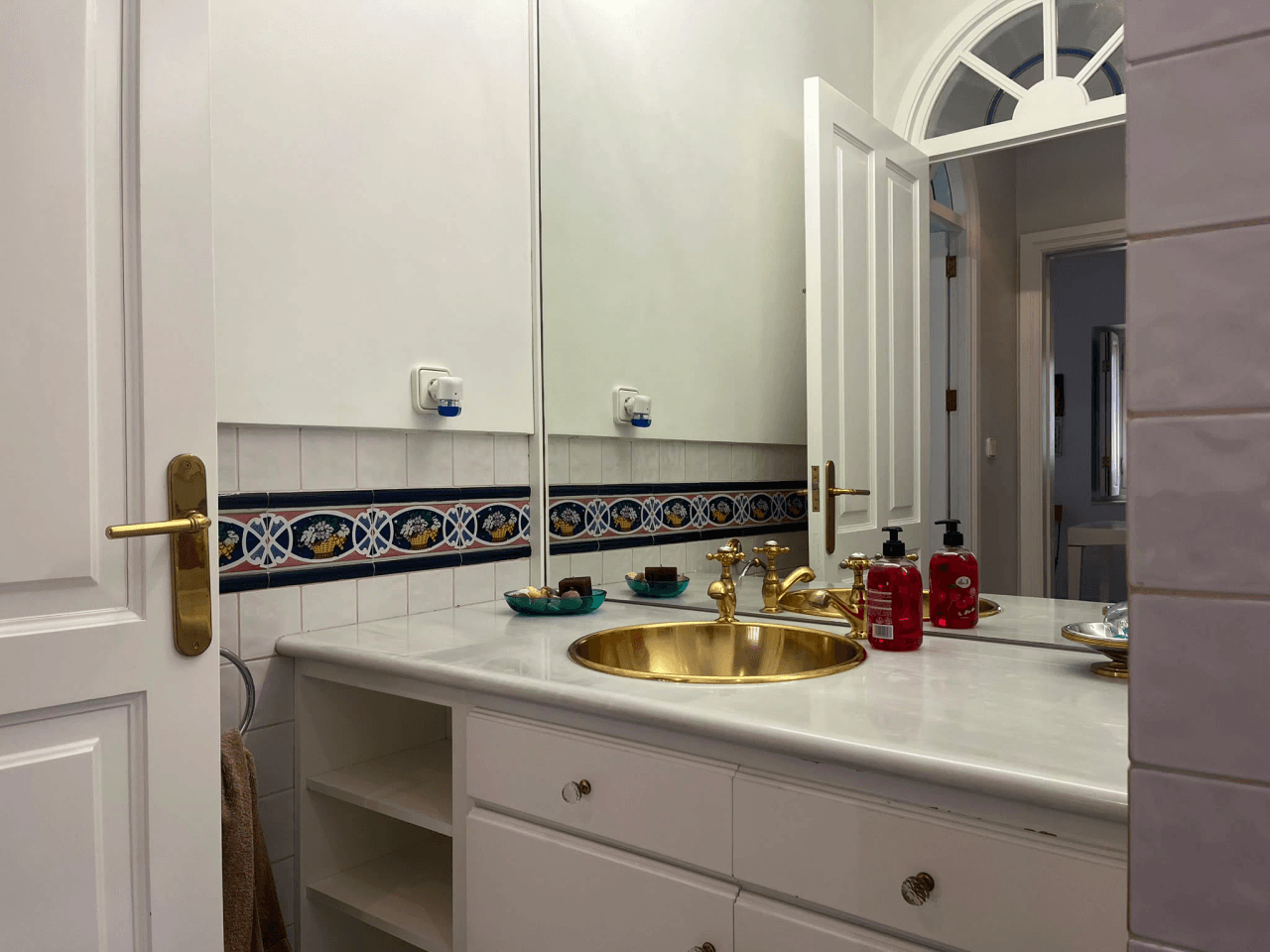 Casa de pueblo con encanto y gran amplitud en el centro de Ondara