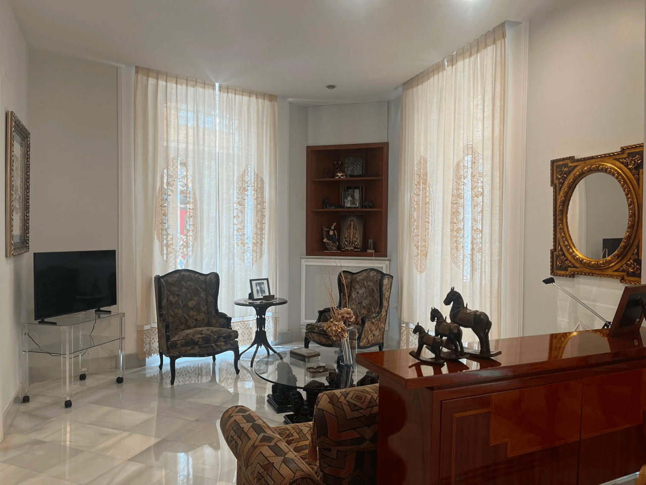 Casa de pueblo con encanto y gran amplitud en el centro de Ondara