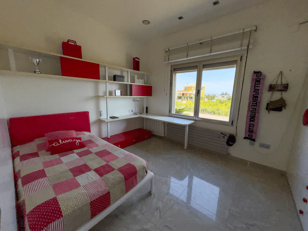 Gran villa de diseño en El Verger.