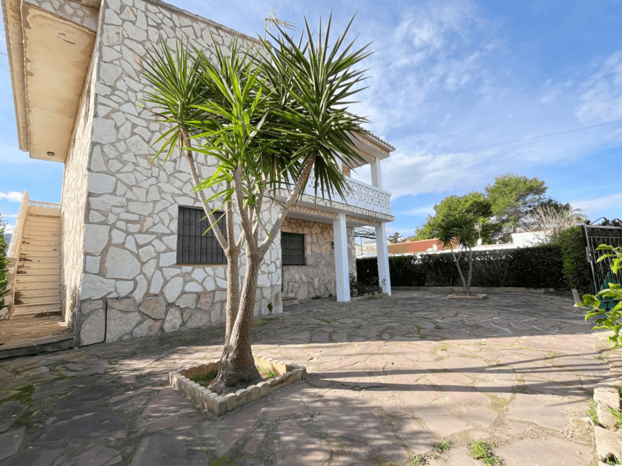 Chalet de 4 dormitorios a 120 metros del mar