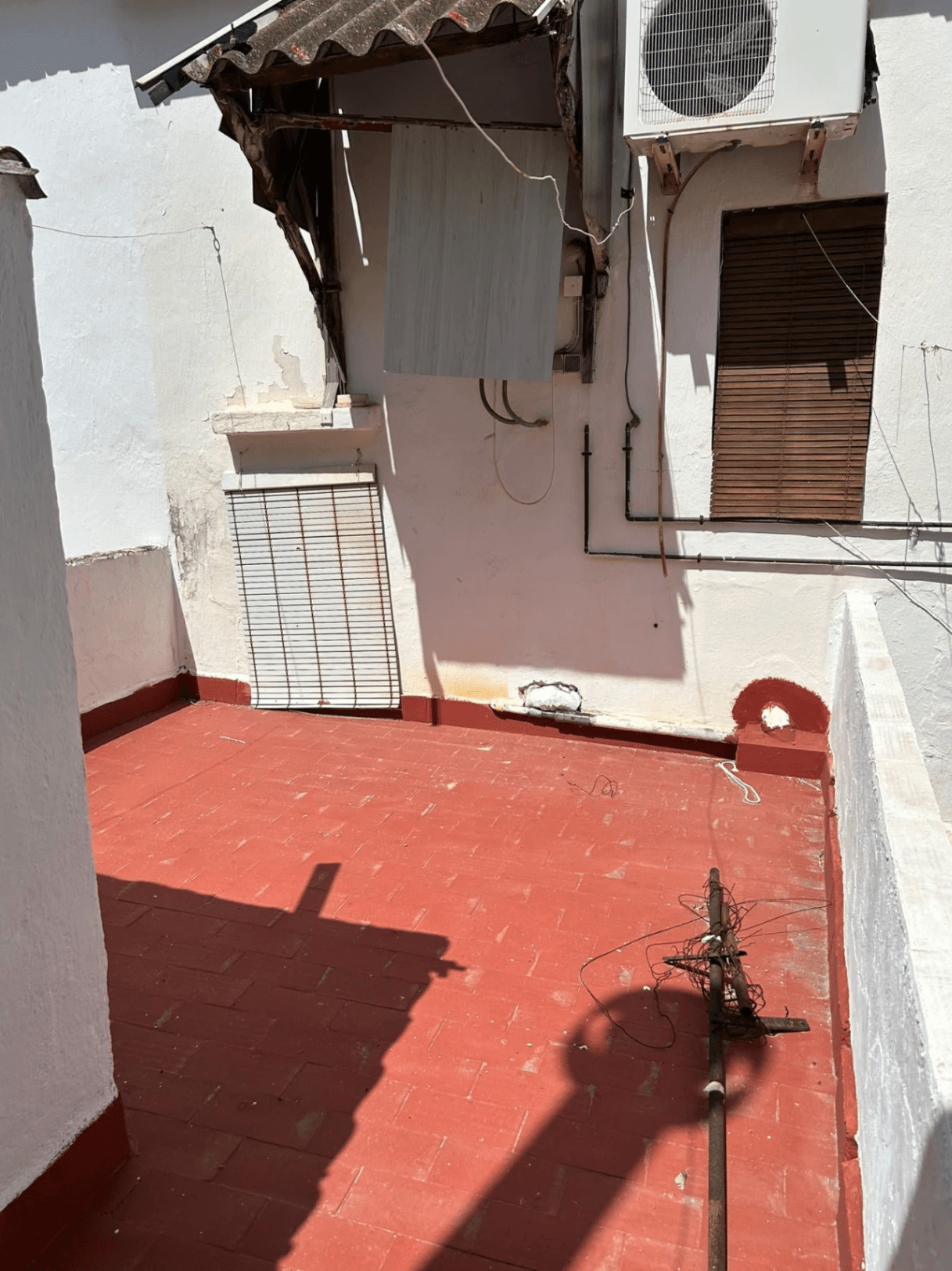 Casa de pueblo de 5 habitaciones, patio y terraza en El Verger.