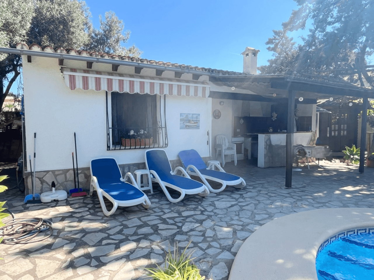 Chalet  de 4 dormitorios y piscina en Els Poblets