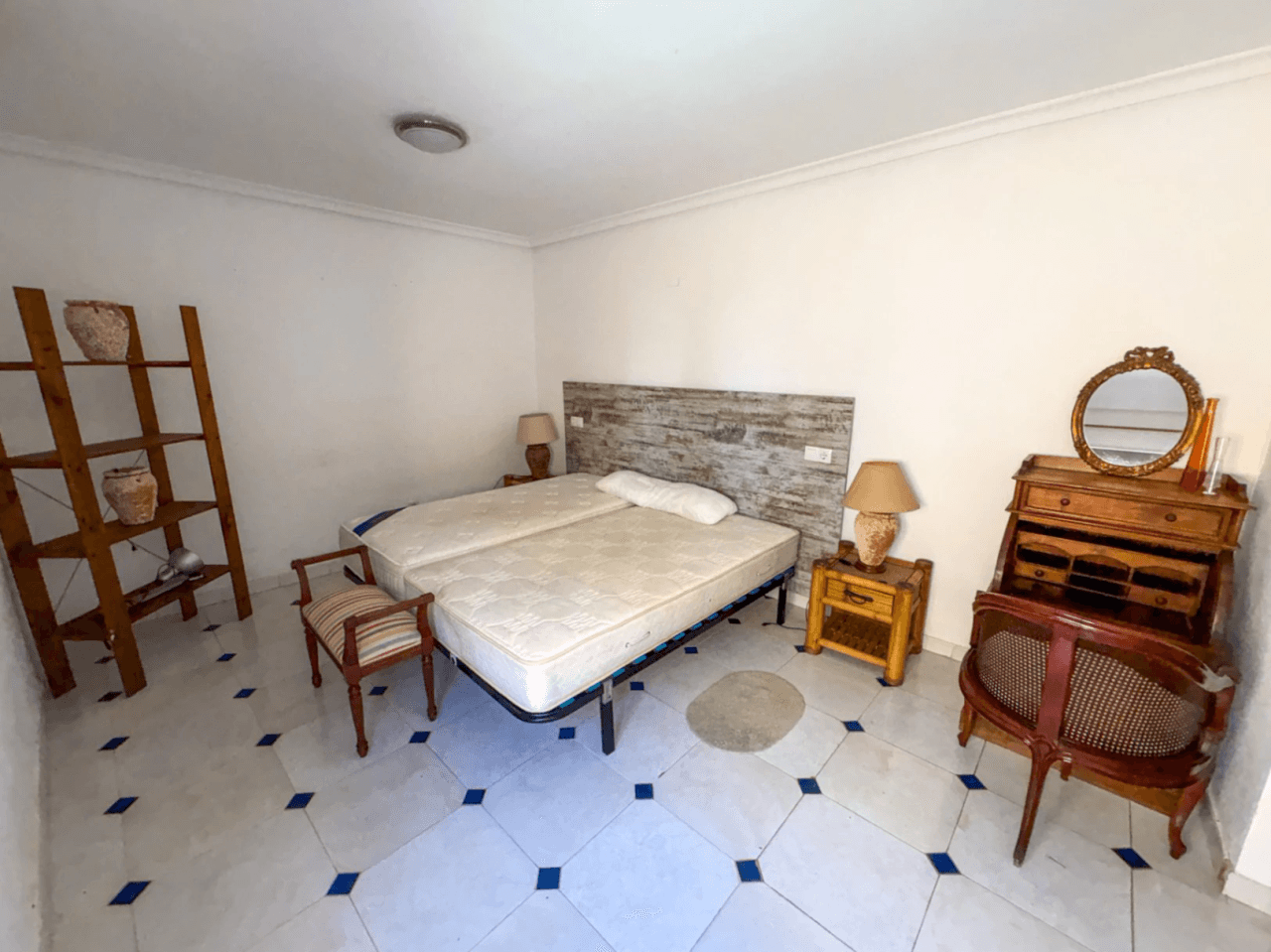 Inmensa villa con alma de Hotel Boutique y Restaurante en ubicación estratégica.