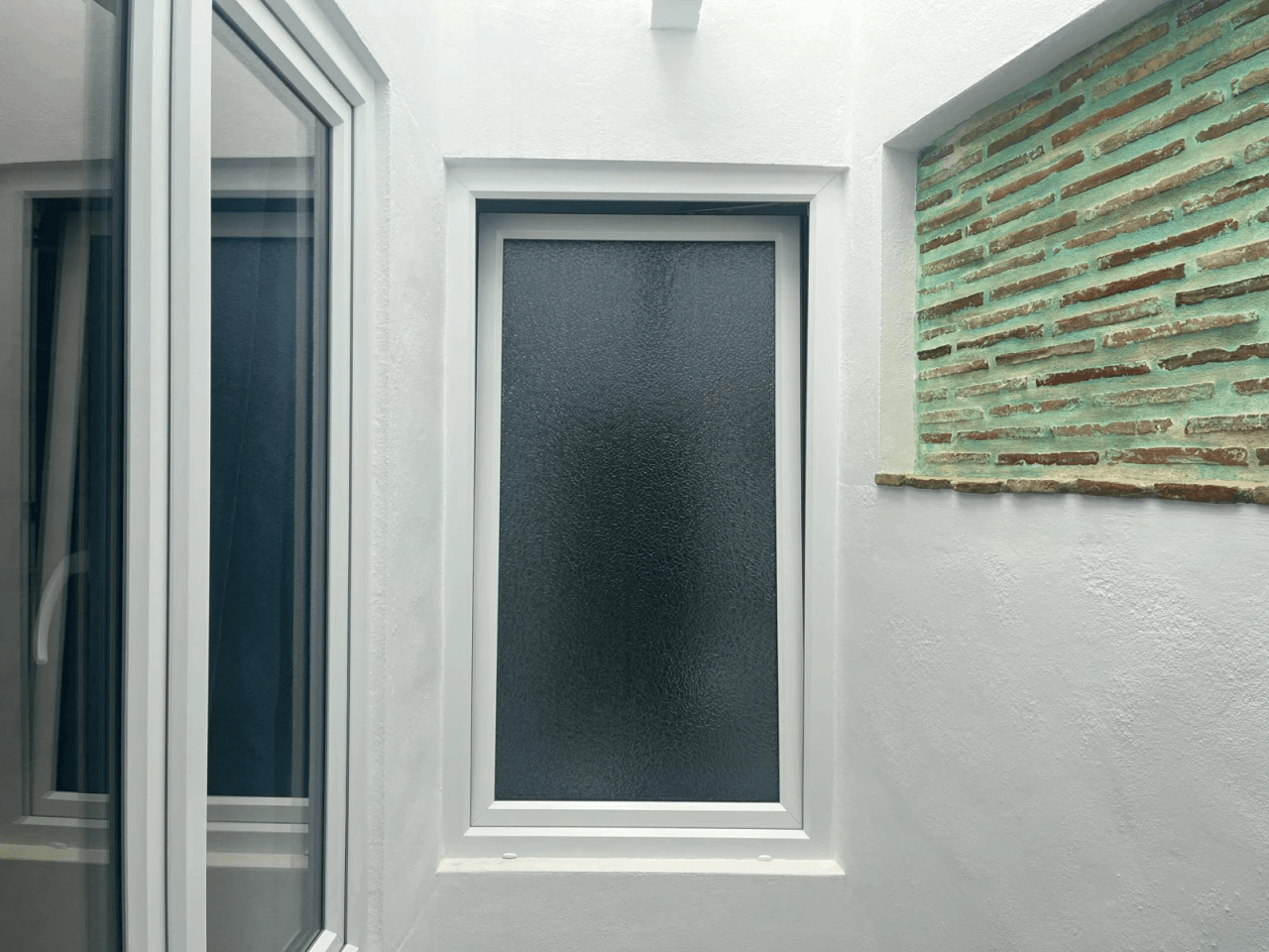 Casa reformada en el centro de El Vergel con terraza y vistas al Monte de Segaria