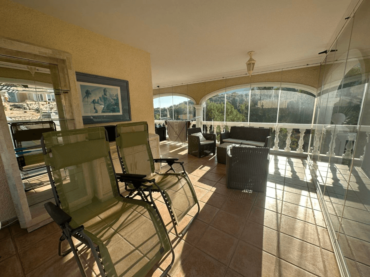 Lujoso Chalet con parcela amplia en venta en Denia